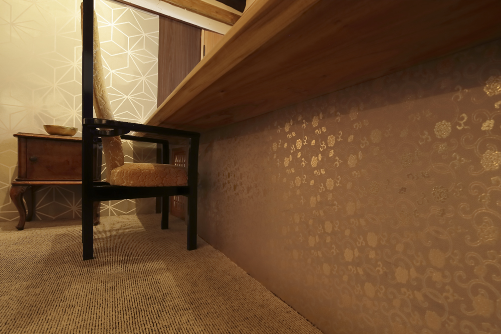wine_bar_counter_foot