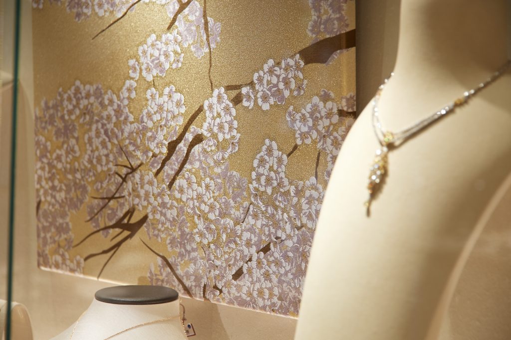 jewelry shop panel 1